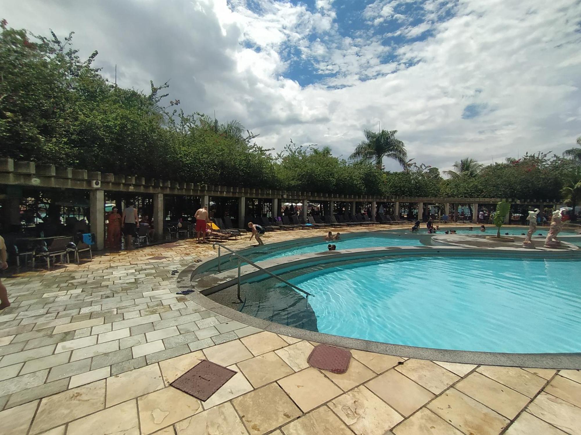Lacqua Diroma, Mais Parque Acquatico Com Piscina De Ondas Caldas Novas Exterior photo