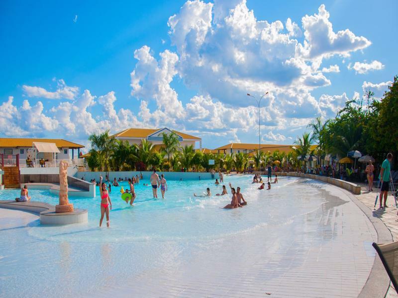 Lacqua Diroma, Mais Parque Acquatico Com Piscina De Ondas Caldas Novas Exterior photo